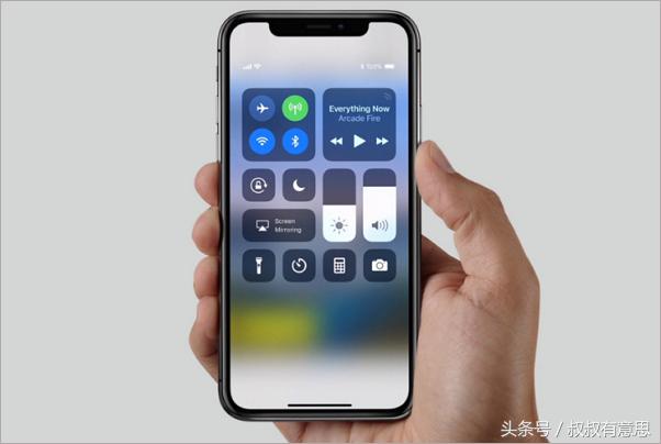 從iPhone X到華為Mate 10，全面屏手機(jī)值得買嗎？